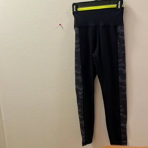 Camo neon black leggings